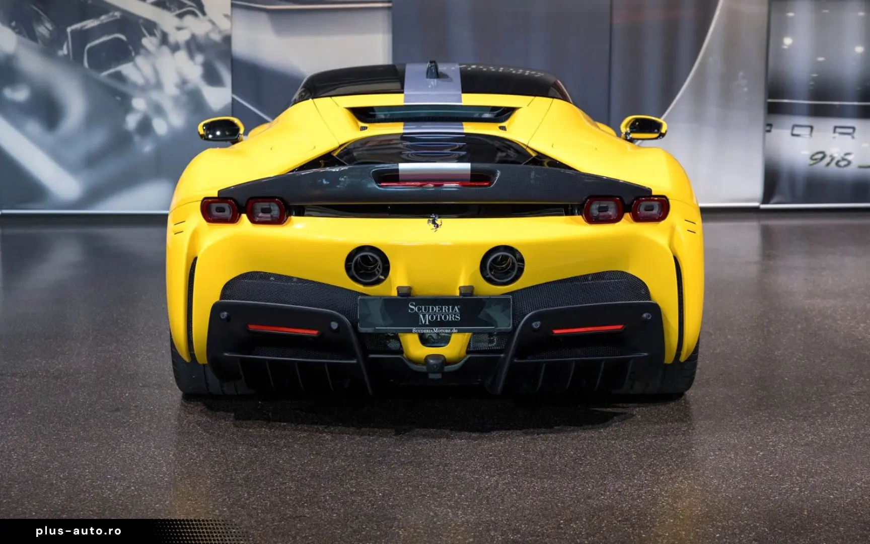 Ferrari SF90 STRADALE