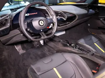 Ferrari SF90 STRADALE