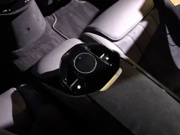 Ferrari  Purosangue Carbon