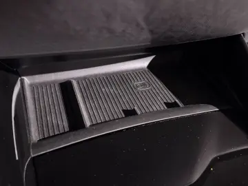 Ferrari  Purosangue Carbon