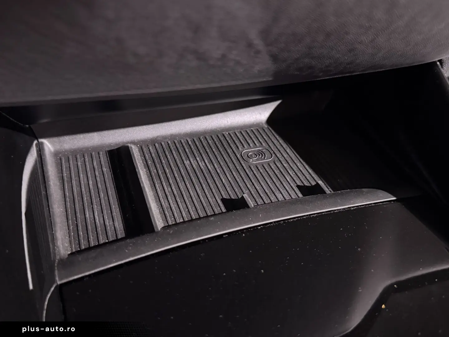 Ferrari  Purosangue Carbon