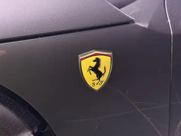 Ferrari  Purosangue Carbon