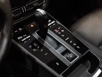 Porsche Macan  SPORT-CHRONO