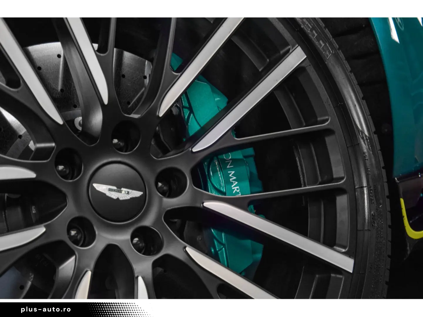 DBX 707 AMR23 4.0 V8 Bi-Turbo