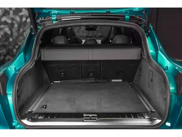 DBX 707 AMR23 4.0 V8 Bi-Turbo