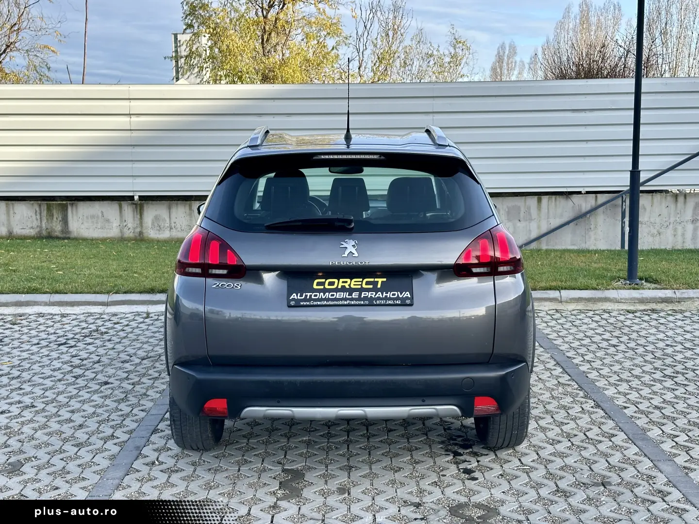 Peugeot 2008  navigatie  142.000 km  garantie  rate