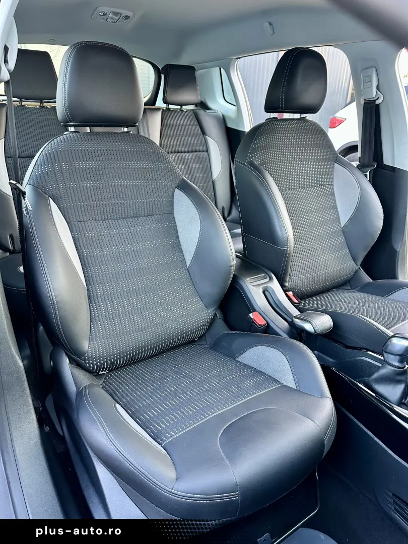 Peugeot 2008  navigatie  142.000 km  garantie  rate