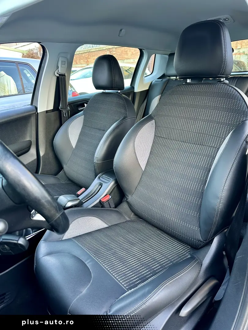 Peugeot 2008  navigatie  142.000 km  garantie  rate