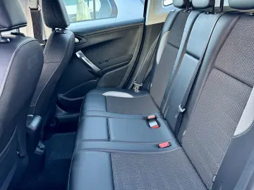 Peugeot 2008  navigatie  142.000 km  garantie  rate