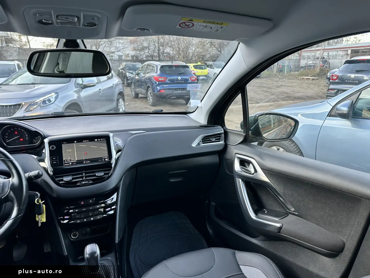 Peugeot 2008  navigatie  142.000 km  garantie  rate