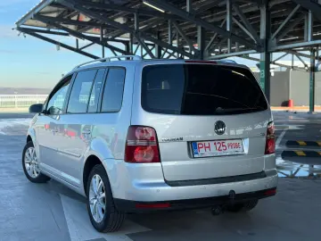 VOLKSWAGEN TOURAN 1.4 TSI