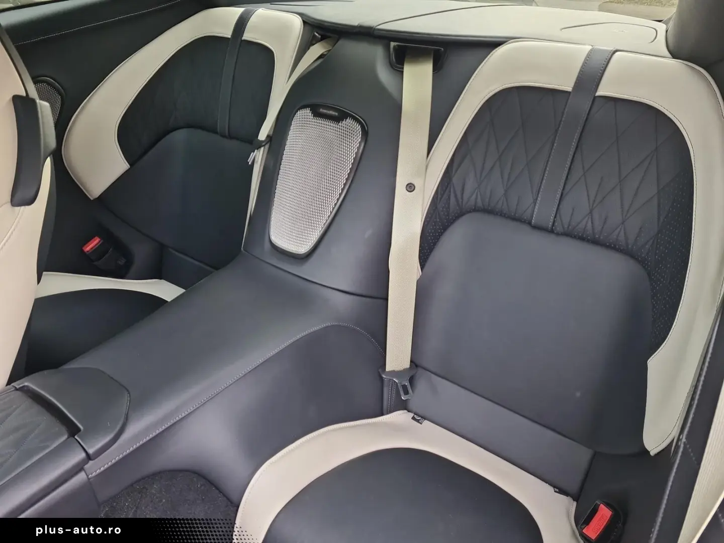 DB12 CeramicBrakes B&W SeatVentilation