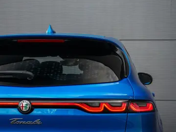 Tonale 1.3T PHEV Ti 280PK AWD CarPlay ECC ACC Ca