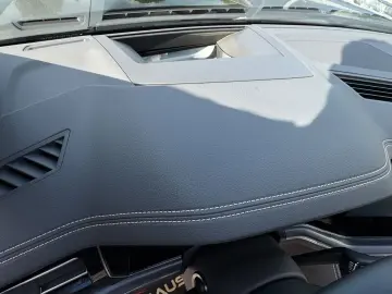 Touareg 3.0 TDI 4Motion R-Line IQ PANO AIR STHZG