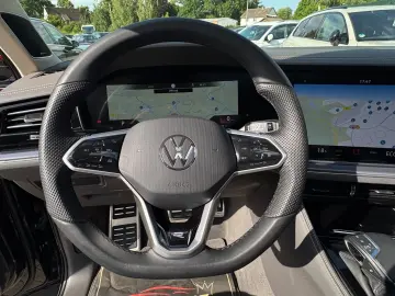 Touareg 3.0 TDI 4Motion R-Line IQ PANO AIR STHZG