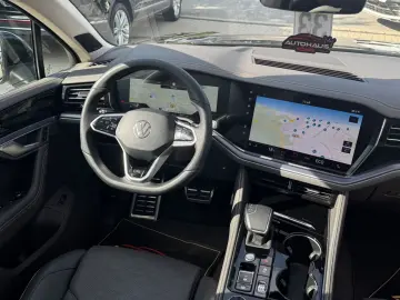 Touareg 3.0 TDI 4Motion R-Line IQ PANO AIR STHZG