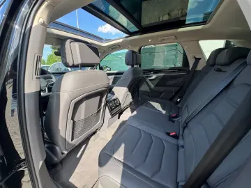 Touareg 3.0 TDI 4Motion R-Line IQ PANO AIR STHZG