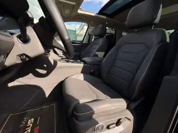 Touareg 3.0 TDI 4Motion R-Line IQ PANO AIR STHZG