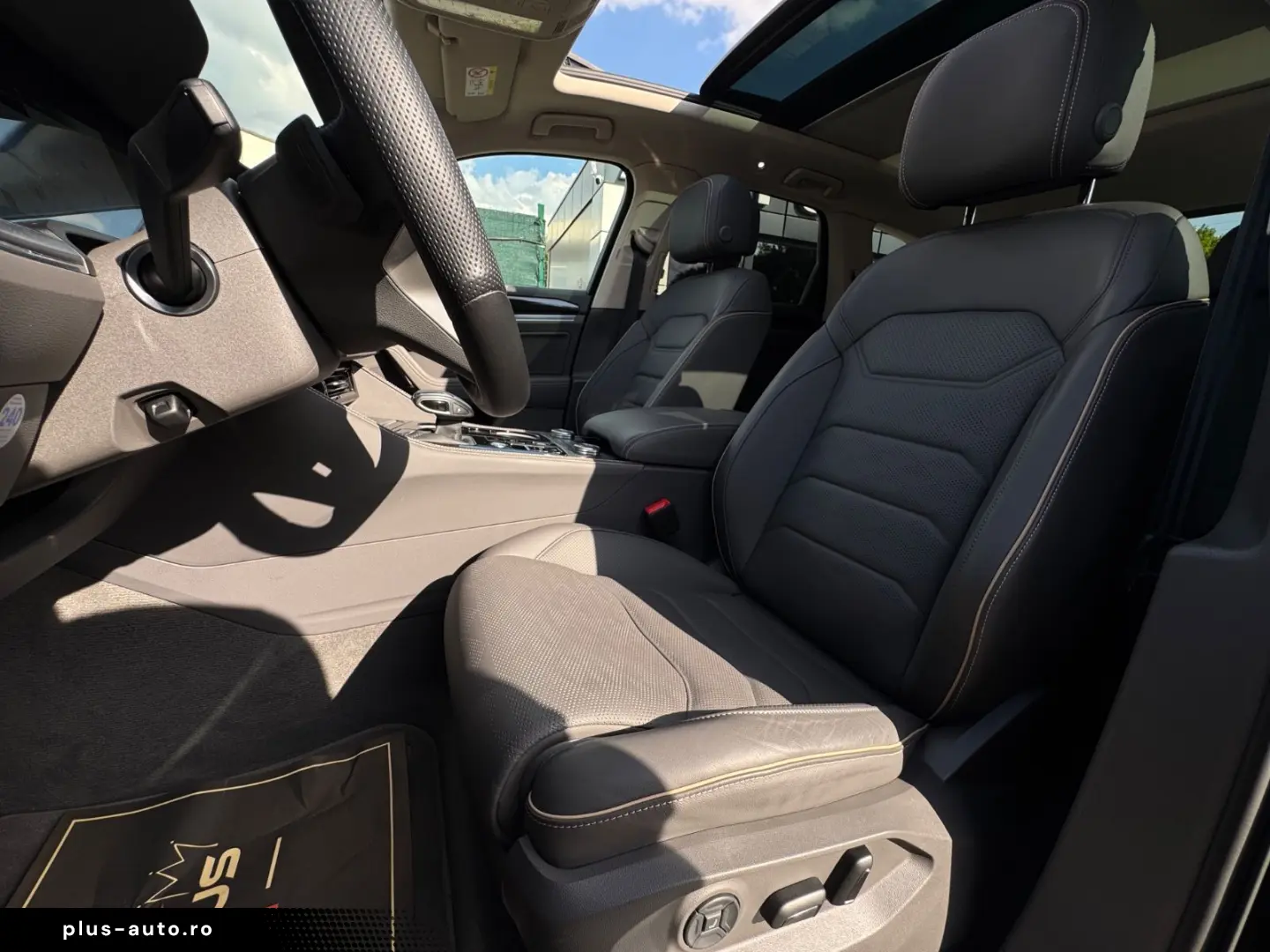 Touareg 3.0 TDI 4Motion R-Line IQ PANO AIR STHZG