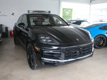 Porsche Cayenne Coupe E-Hybrid ACC Matrix BOSE