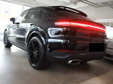 Porsche Cayenne Coupe E-Hybrid ACC Matrix BOSE
