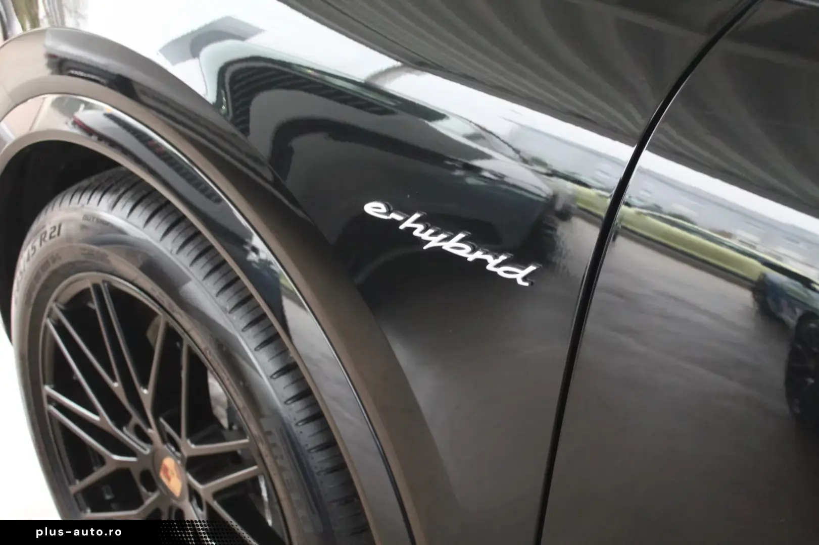 Porsche Cayenne Coupe E-Hybrid ACC Matrix BOSE