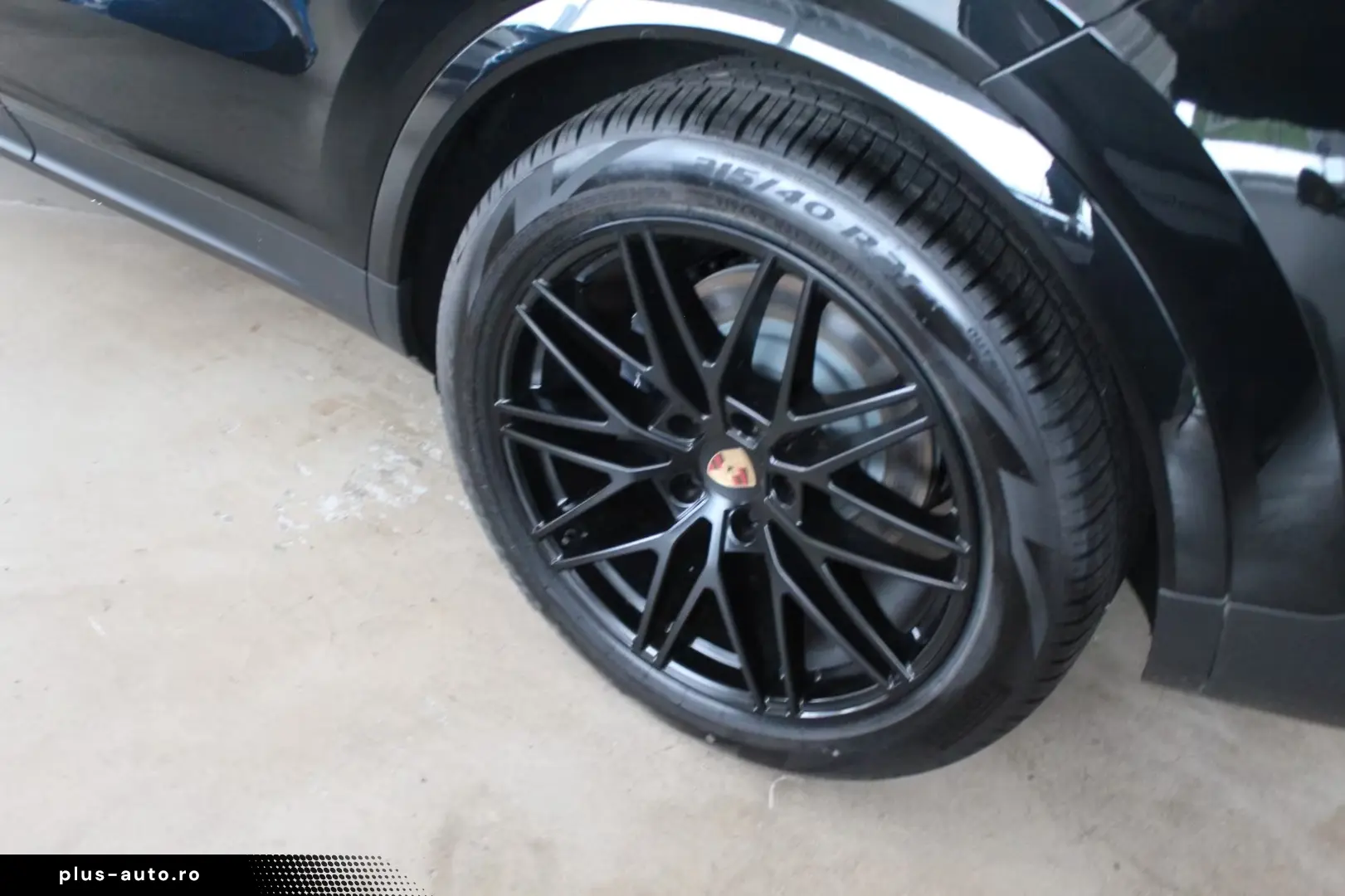 Porsche Cayenne Coupe E-Hybrid ACC Matrix BOSE