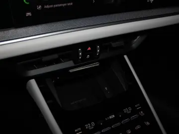 Porsche Cayenne Coupe E-Hybrid ACC Matrix BOSE