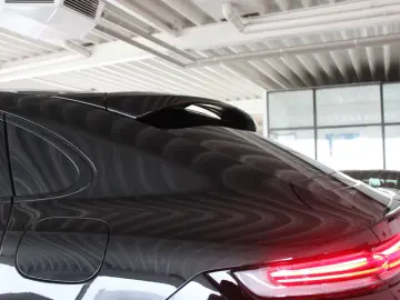 Porsche Cayenne Coupe E-Hybrid ACC Matrix BOSE