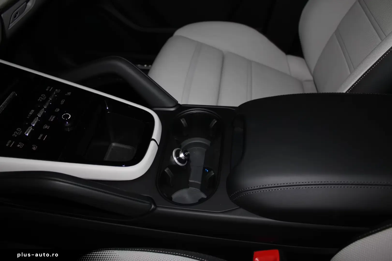 Porsche Cayenne Coupe E-Hybrid ACC Matrix BOSE