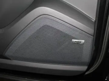 Porsche Cayenne Coupe E-Hybrid ACC Matrix BOSE