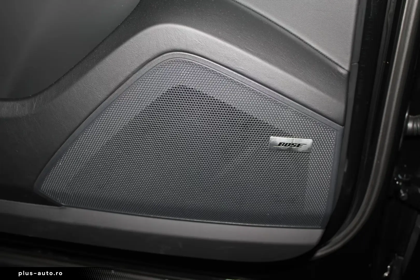 Porsche Cayenne Coupe E-Hybrid ACC Matrix BOSE