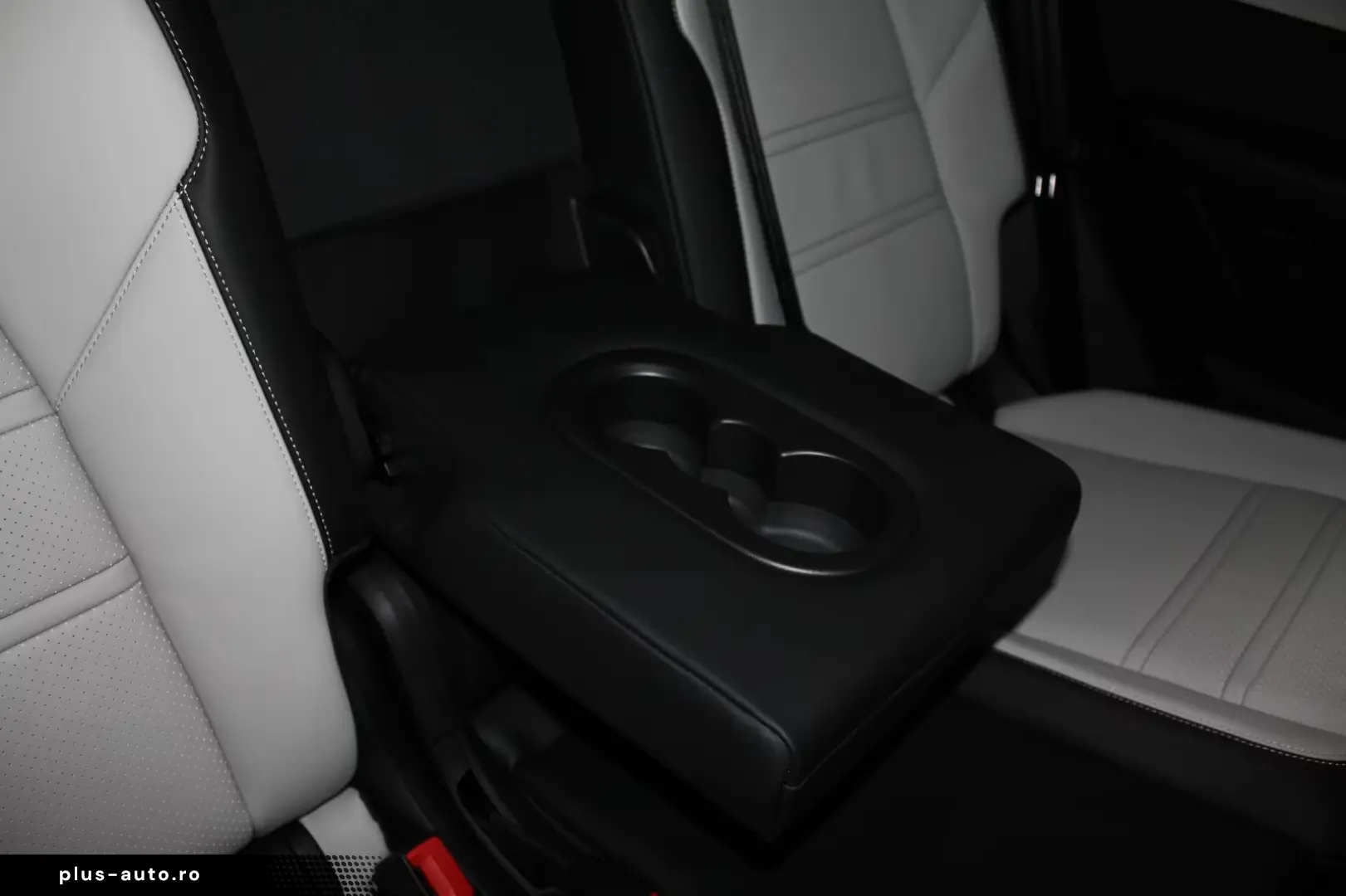 Porsche Cayenne Coupe E-Hybrid ACC Matrix BOSE