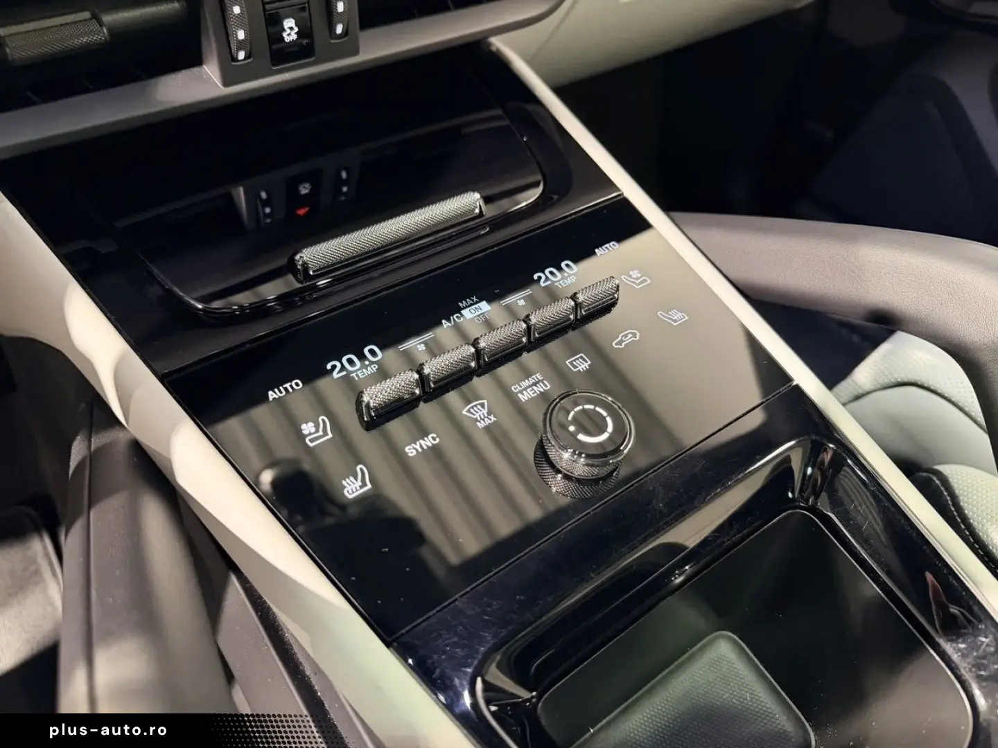 Cayenne E-Hybrid 470hp Pano HUD Pass-display VAT