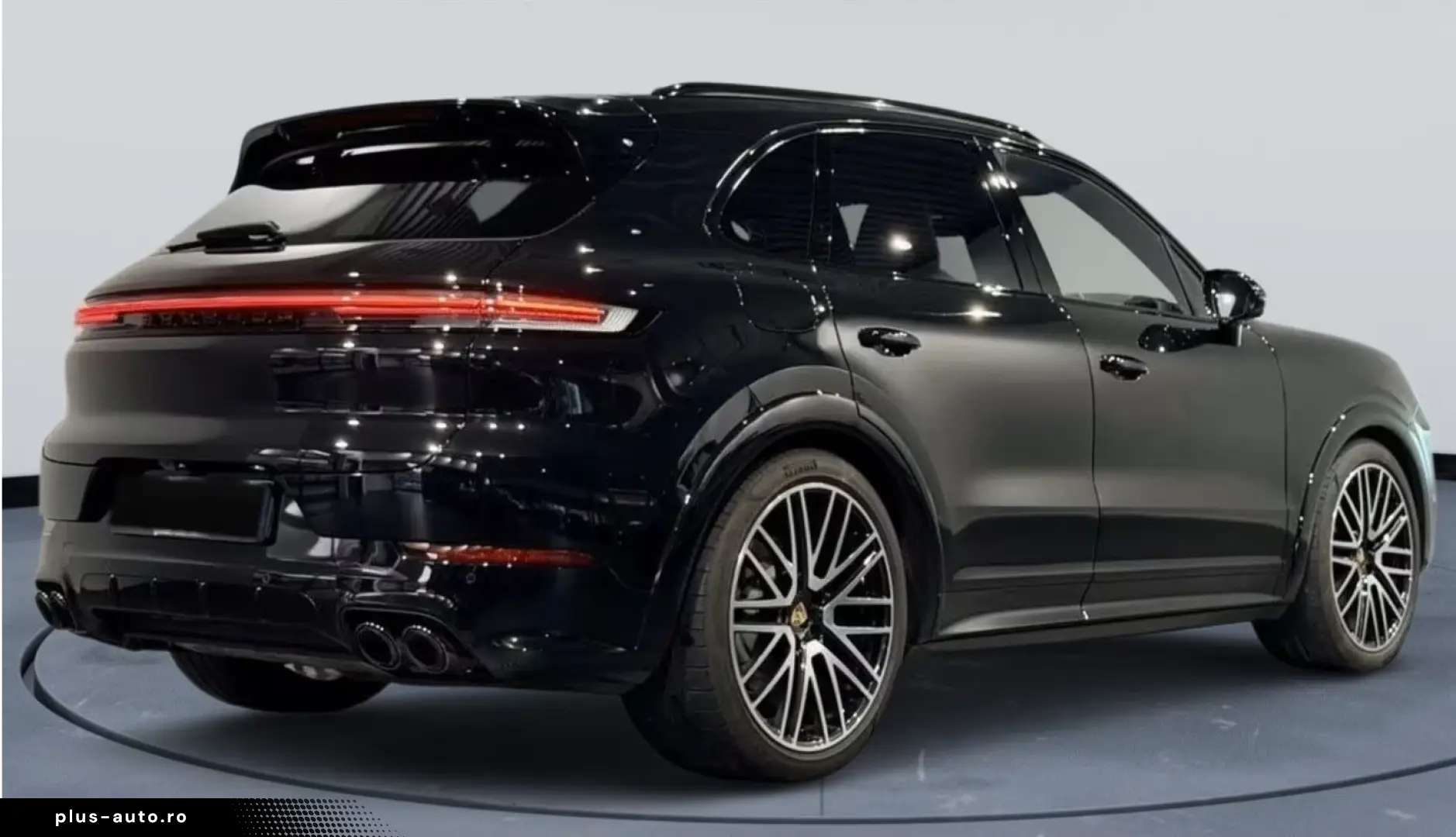 Cayenne E-Hybrid 470hp Pano HUD Pass-display VAT