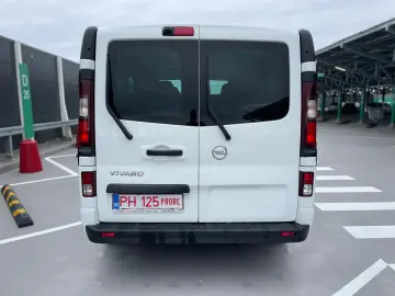 OPEL VIVARO 8 1