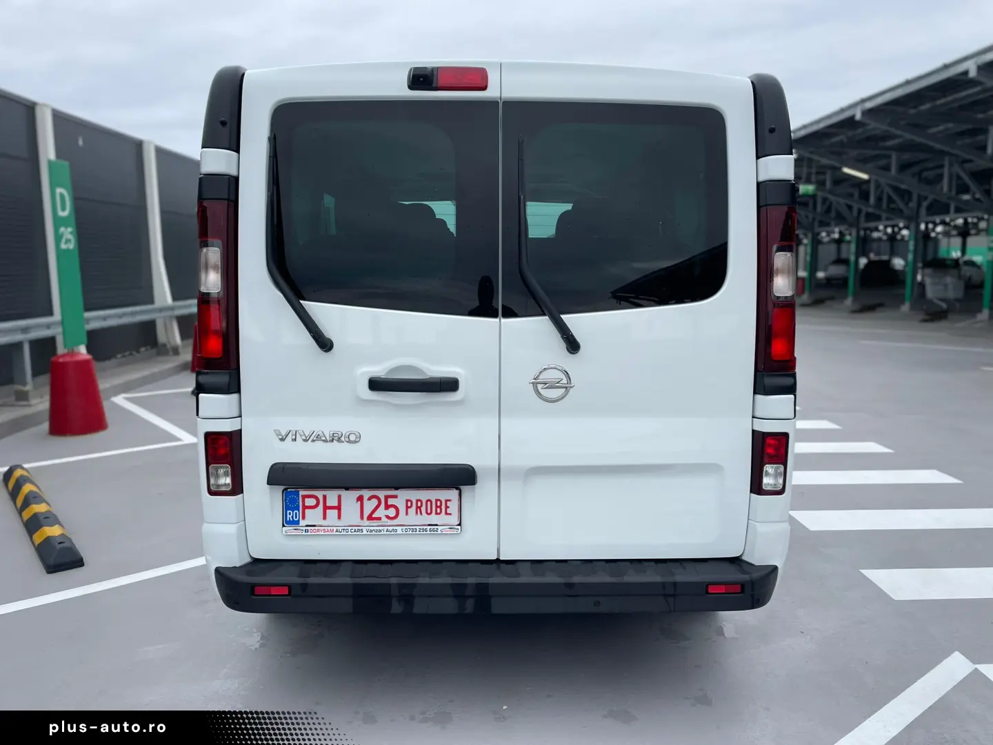 OPEL VIVARO 8 1