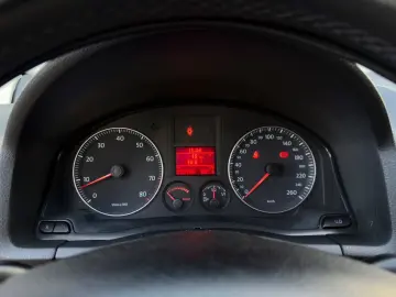 Volkswagen Golf Gen-V-2003-2009