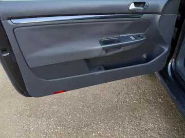 Volkswagen Golf Gen-V-2003-2009