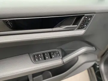 Porsche Cayenne V6 Coupe  ACC HUD PASM