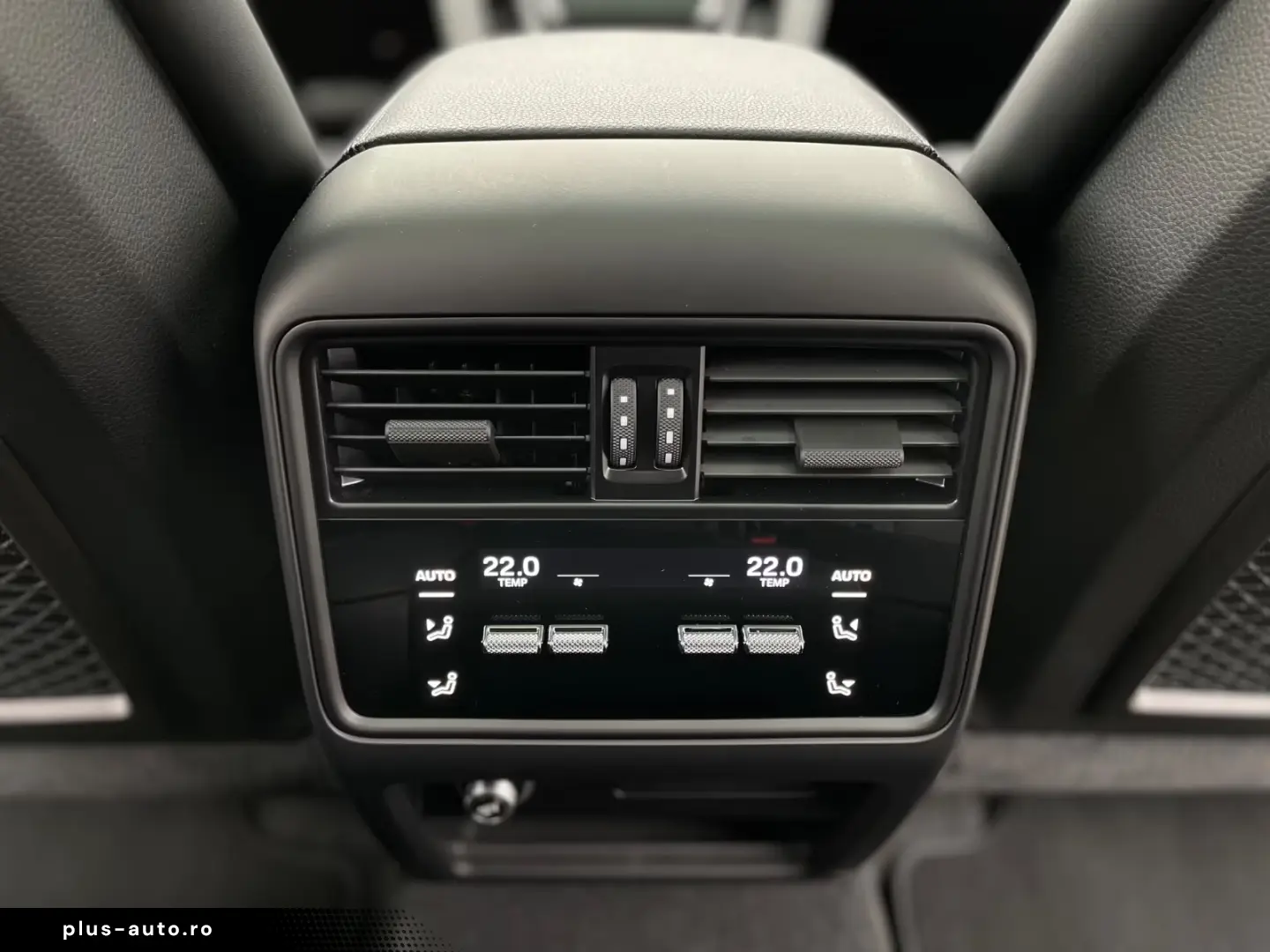 Porsche Cayenne V6 Coupe  ACC HUD PASM