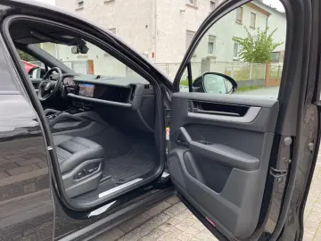 Porsche Cayenne V6 Coupe  ACC HUD PASM