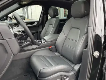 Porsche Cayenne V6 Coupe  ACC HUD PASM