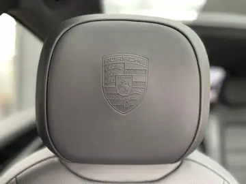 Porsche Cayenne V6 Coupe  ACC HUD PASM