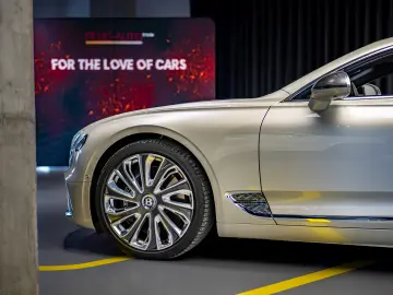 Bentley Continental GT Mulliner 4.0 V8 AWD