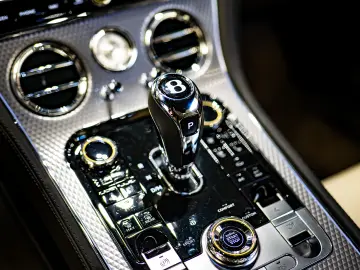 Bentley Continental GT Mulliner 4.0 V8 AWD