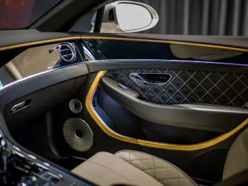 Bentley Continental GT Mulliner 4.0 V8 AWD