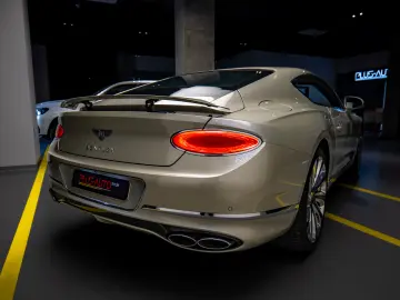 Bentley Continental GT Mulliner 4.0 V8 AWD