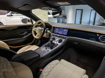 Bentley Continental GT Mulliner 4.0 V8 AWD