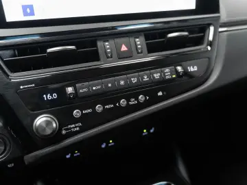 ES 300 300h Business Line Adaptief Cruise Lane C